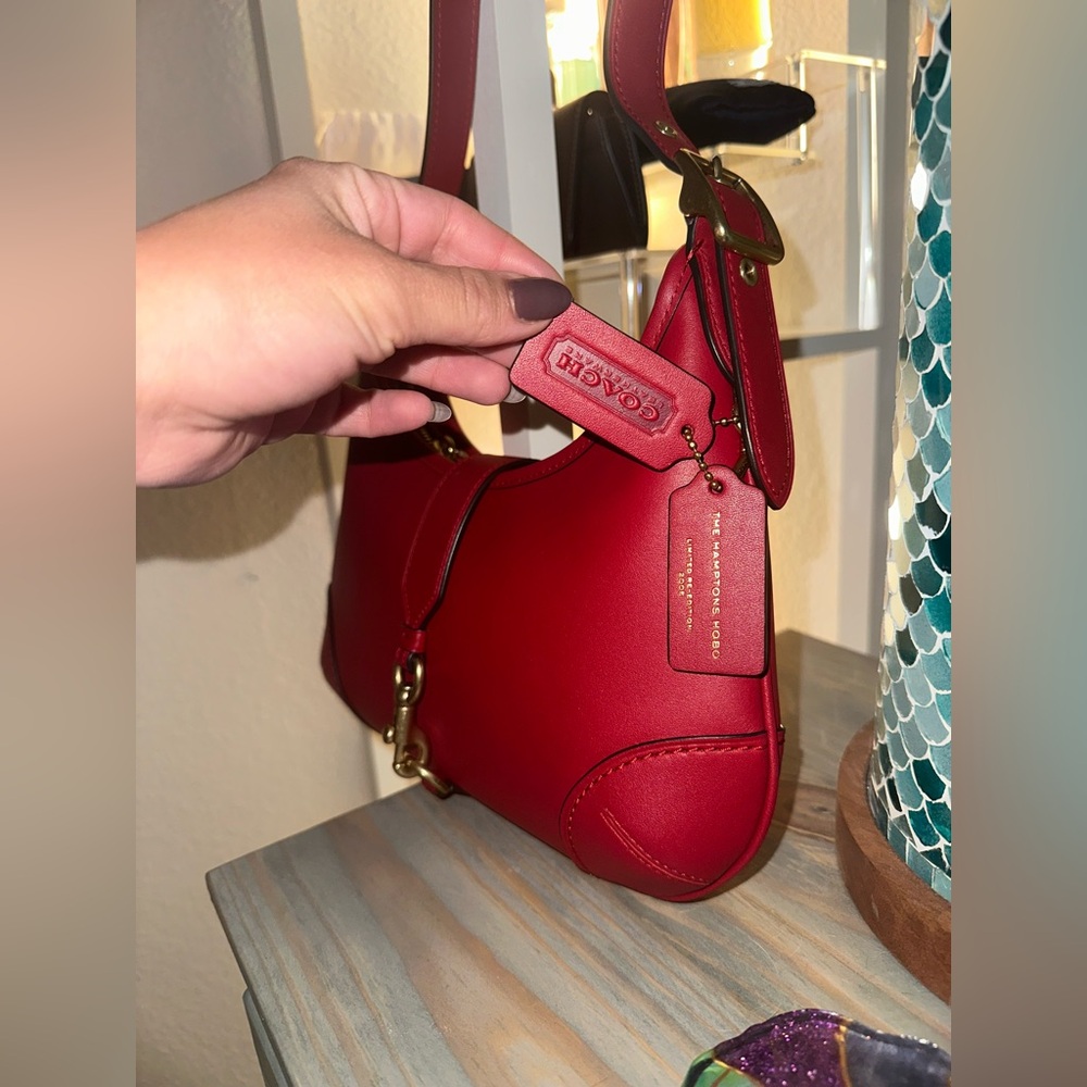 Coach Hamptons hobo bag in ruby red re- edition